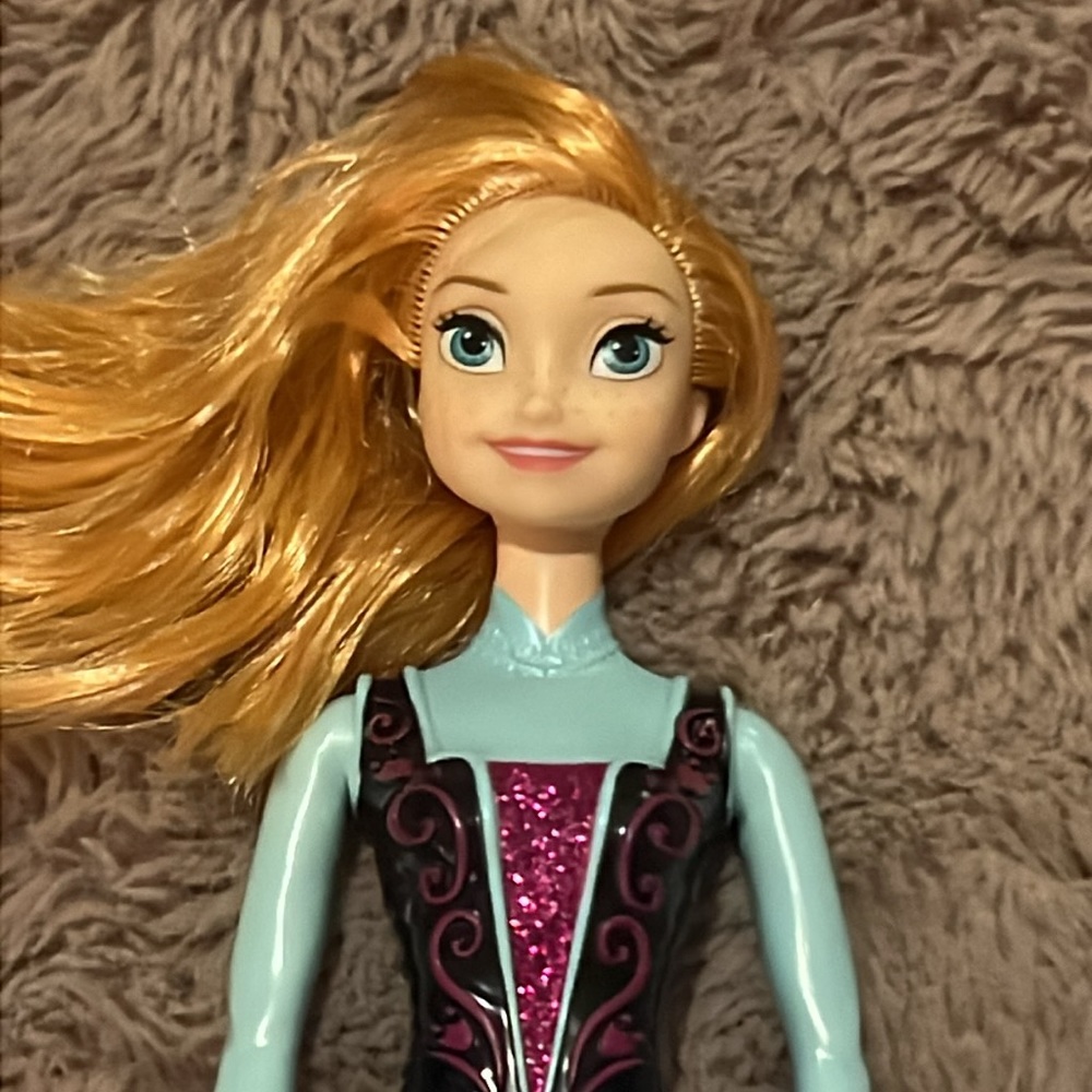 Elsa Barbie 2013 Mattel Disney Frozen movie character Princess skirt toy doll - Picture 2 of 7